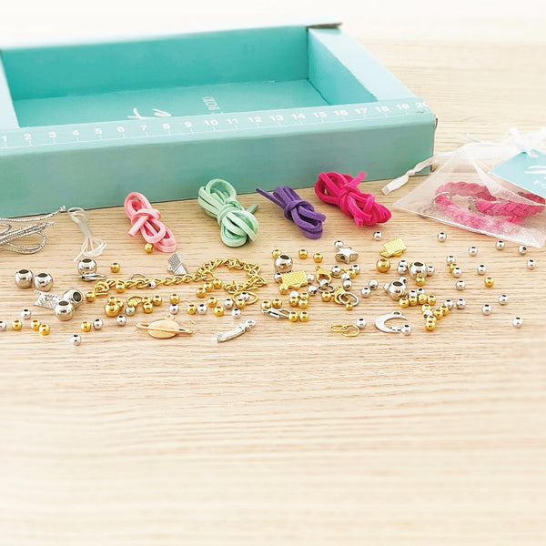 BOX CANDIY - Lucky Stars Bracelet Making Kit