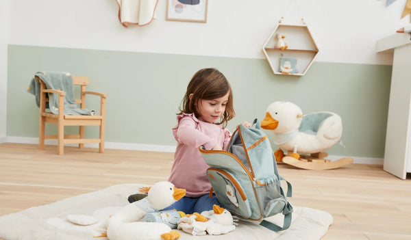 Sterntaler Children's backpack with motif Duck Edda in stone green, 5l