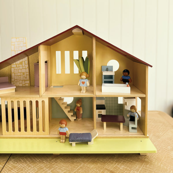Mentari Toys Cedar Chalet (comes with furniture)