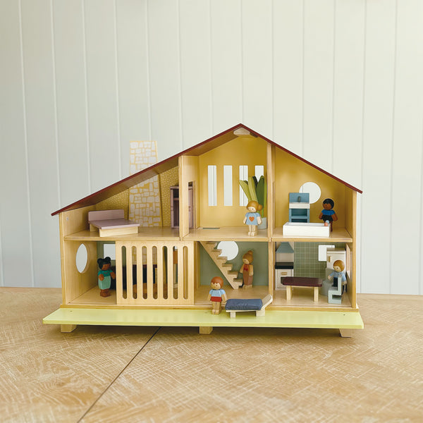Mentari Toys Cedar Chalet (comes with furniture)